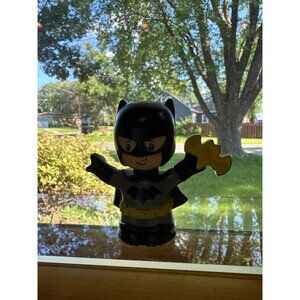 Fisher Price Super Friends Little People DC Batman Superhero Collectible Figure